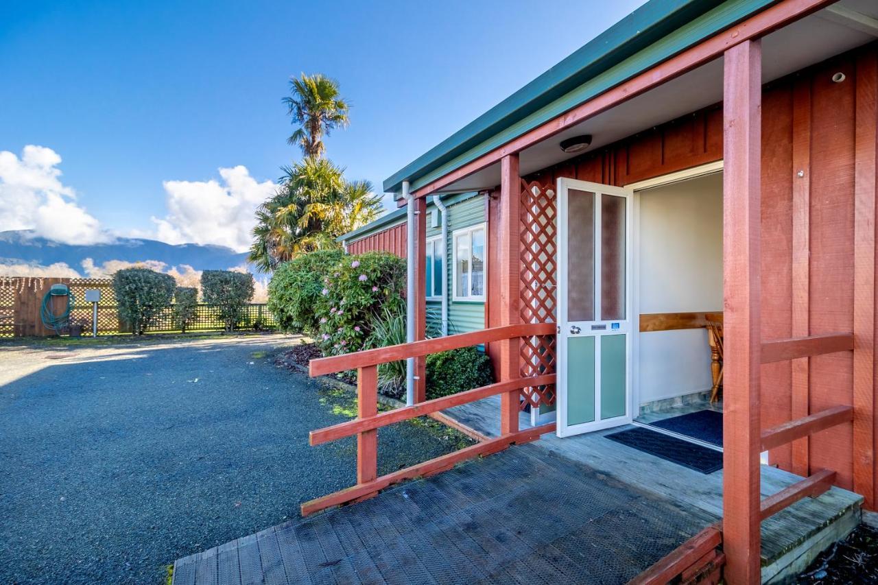 Anatoki Lodge Motel Takaka Exterior photo