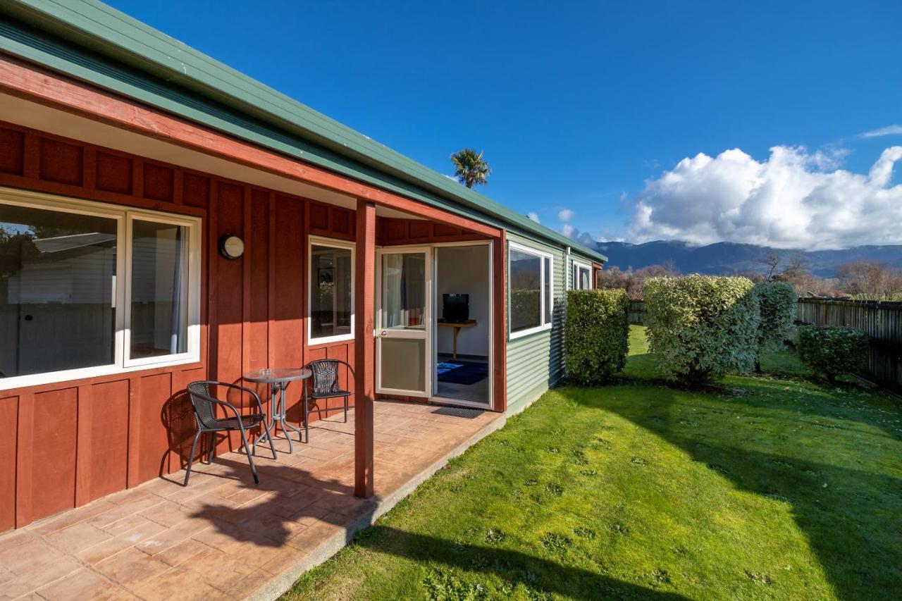 Anatoki Lodge Motel Takaka Exterior photo