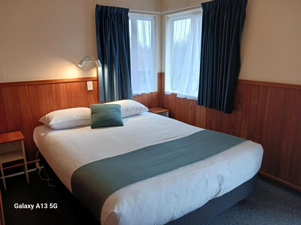 Anatoki Lodge Motel Takaka Exterior photo