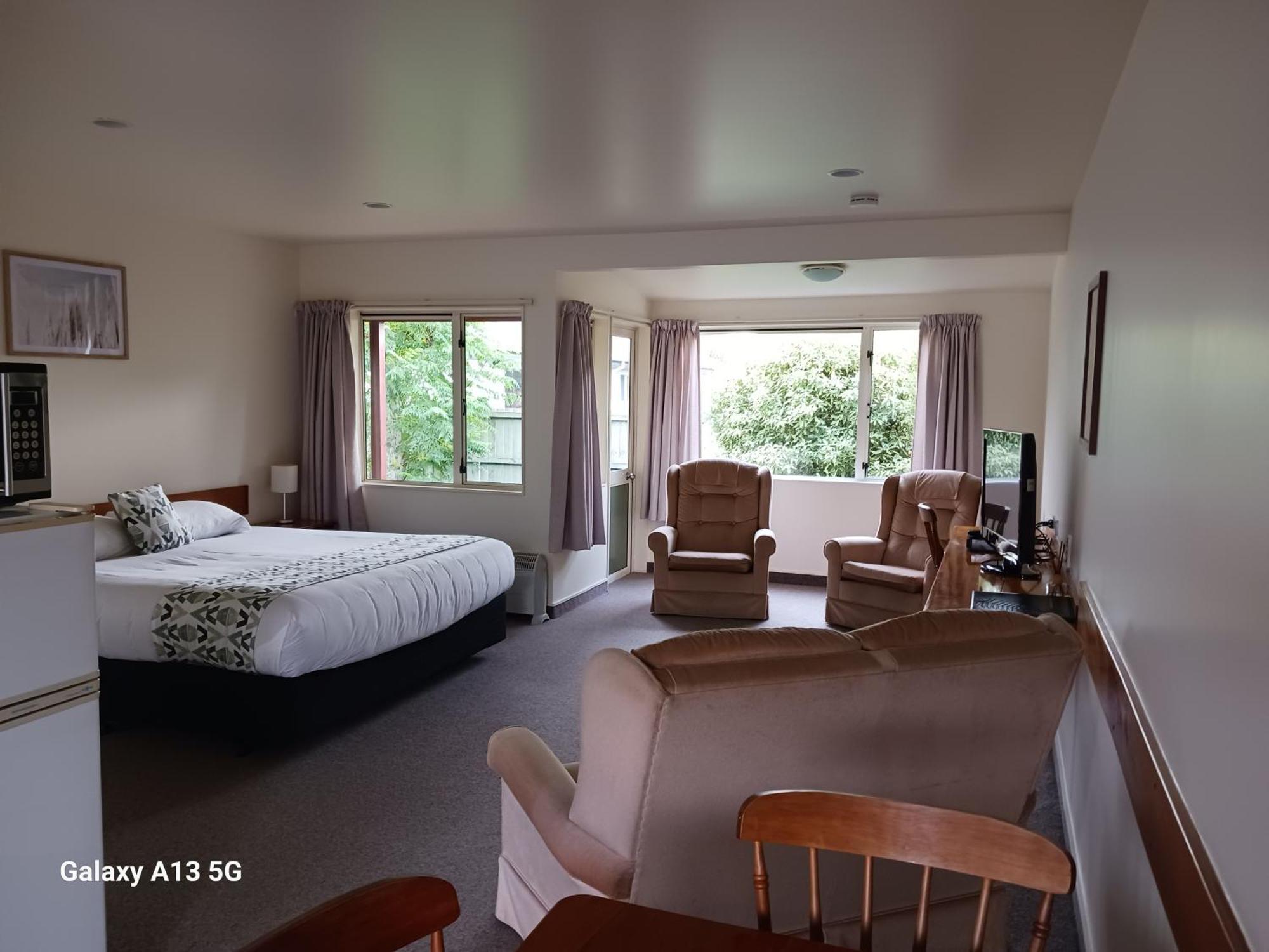 Anatoki Lodge Motel Takaka Exterior photo